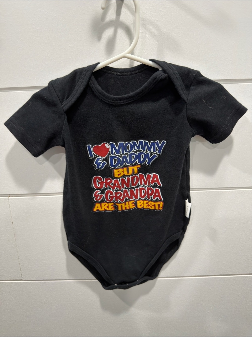 Source Unknown Black Baby One-Piece with Multicolor Grandparents Graphic